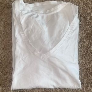 LULULEMON womens v-neck shirt